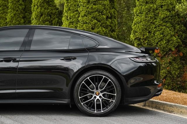 Used 2023 Porsche Panamera 4 Platinum Edition AWD/4WD image 11