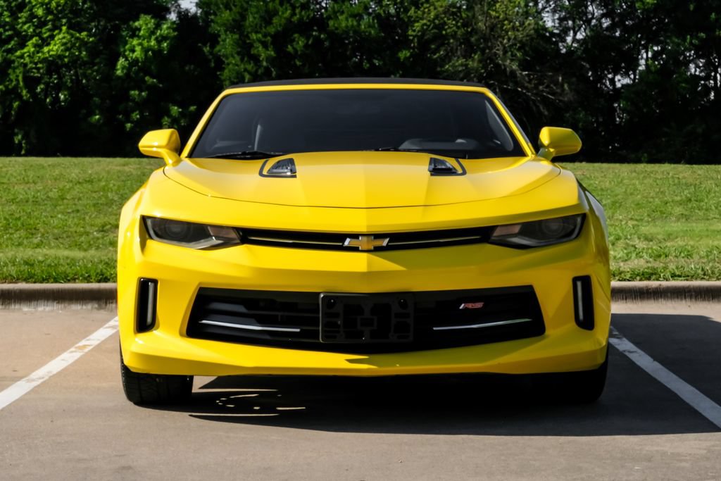 Used 2018 Chevrolet Camaro LT w/ RS Package RWD image 9