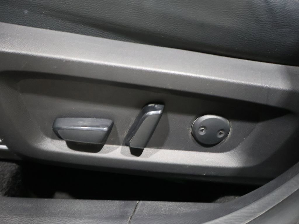 Used 2022 Mitsubishi Outlander SEL image 10