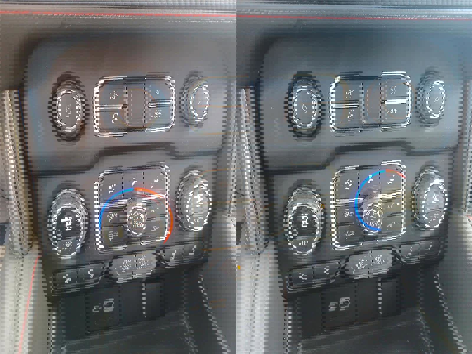 Used 2022 Chevrolet Tahoe RST w/ Luxury Package AWD/4WD image 12