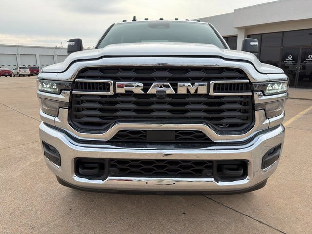 New 2026 RAM 2500 Big Horn AWD/4WD image 4