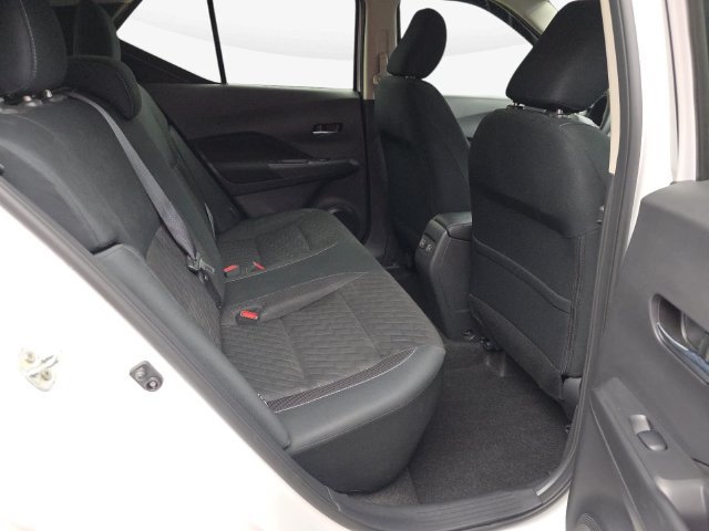 Used 2024 Nissan Kicks SV FWD image 36