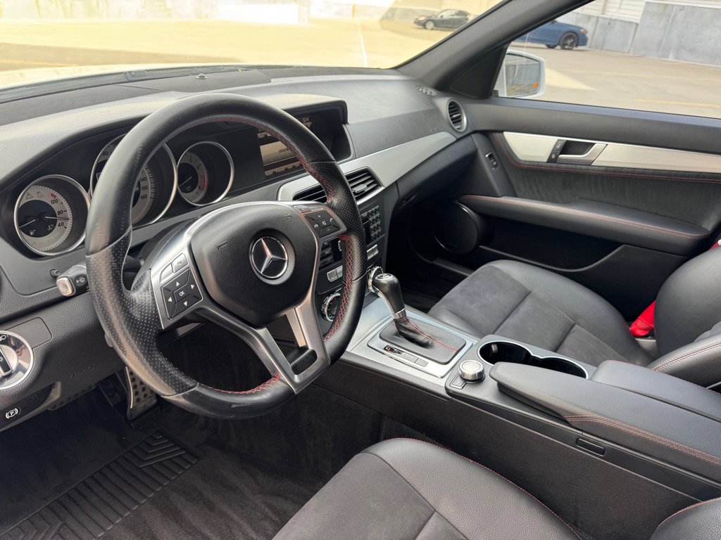 Used 2013 Mercedes-Benz C 350 Sport image 12