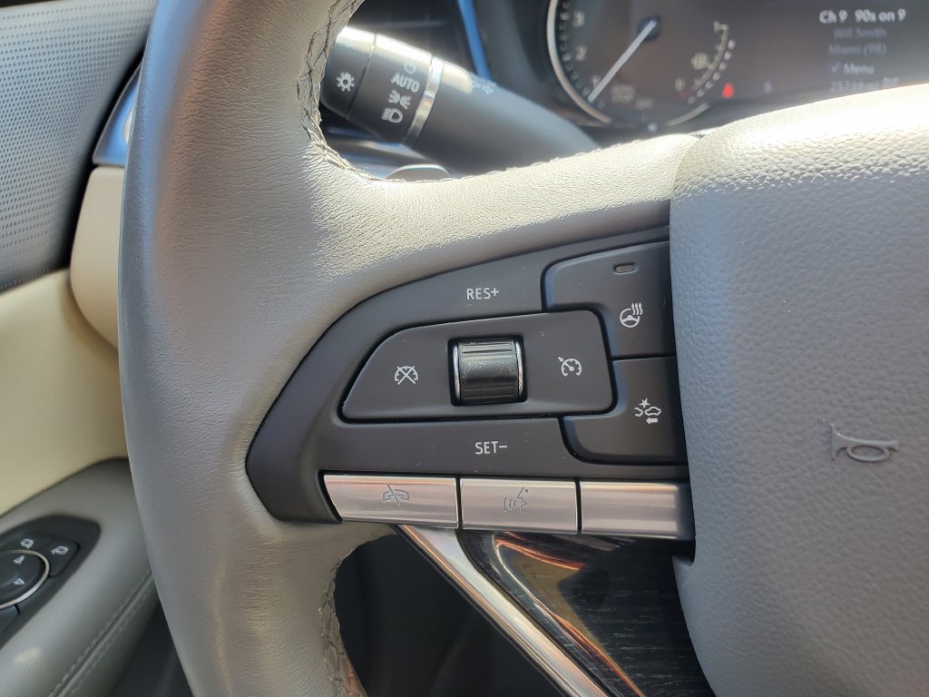 Used 2024 Cadillac XT6 Premium Luxury w/ LPO, Floor Liner Package AWD/4WD image 22