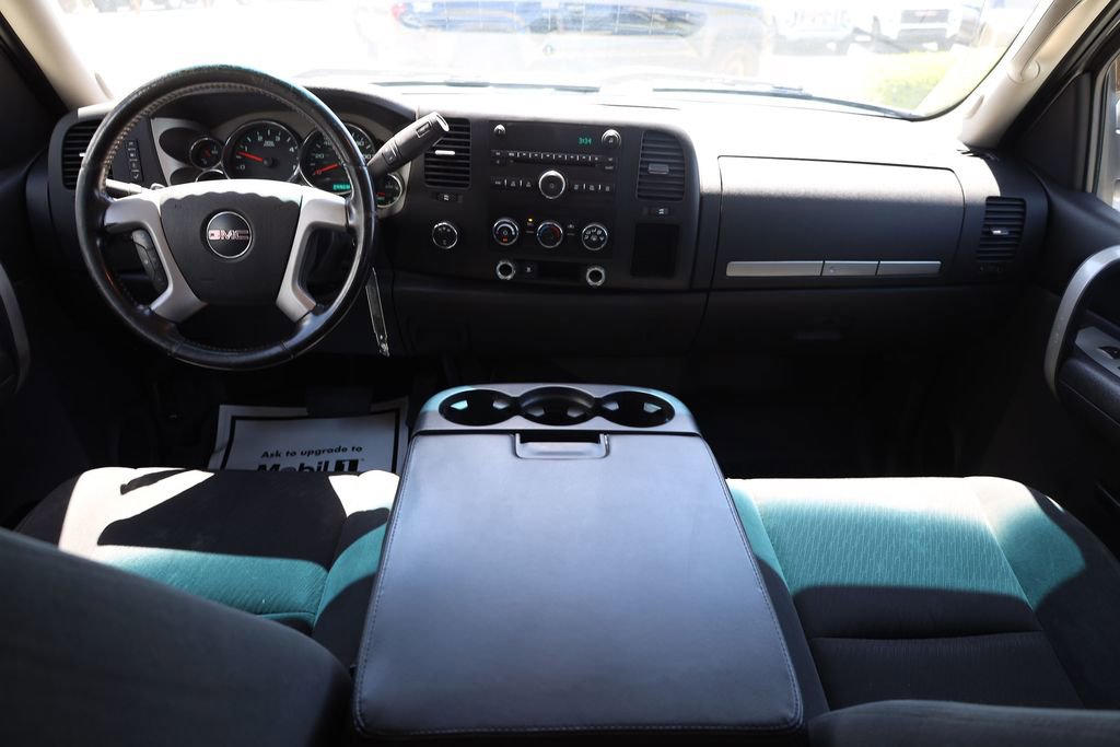 Used 2009 GMC Sierra 2500 SLT AWD/4WD image 18