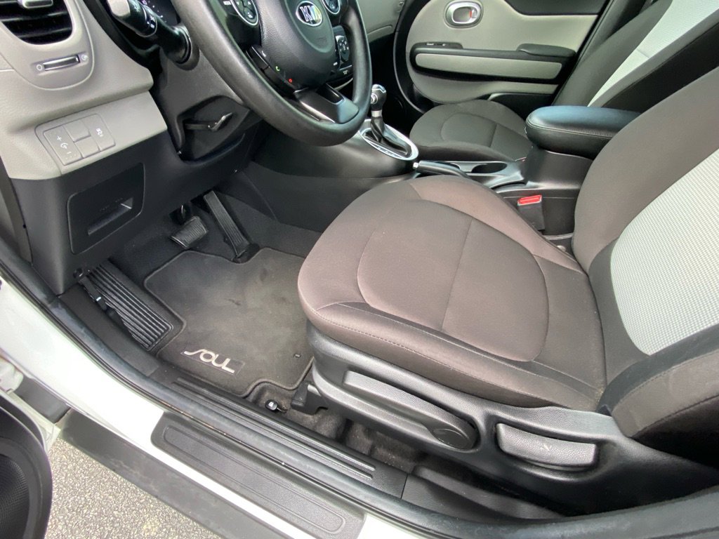 Used 2019 Kia Soul image 29