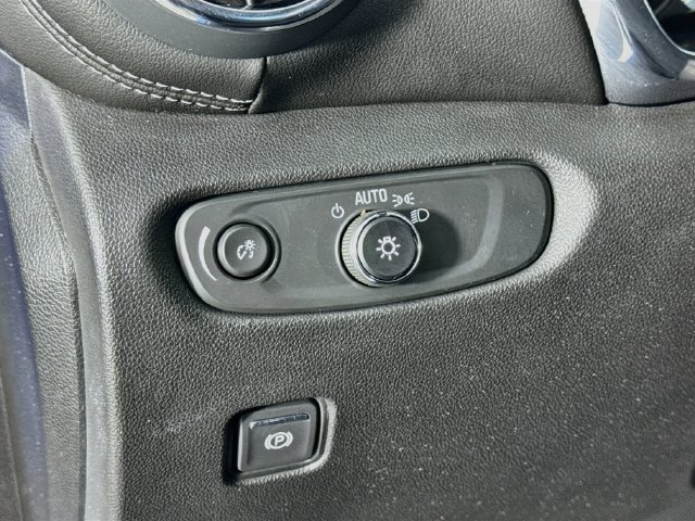 Used 2024 Chevrolet Blazer LT w/ Convenience Package FWD image 10