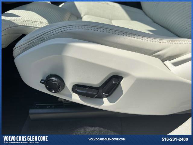 Certified 2023 Volvo XC90 T8 Ultimate w/ Protection Package Premier image 21