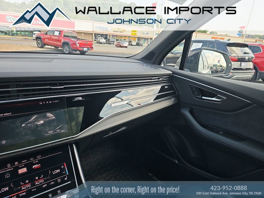 Used 2025 Audi SQ7 Premium Plus image 12
