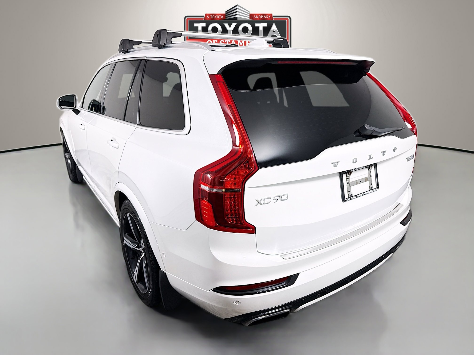 Used 2017 Volvo XC90 T8 R-Design w/ Vision Package image 5