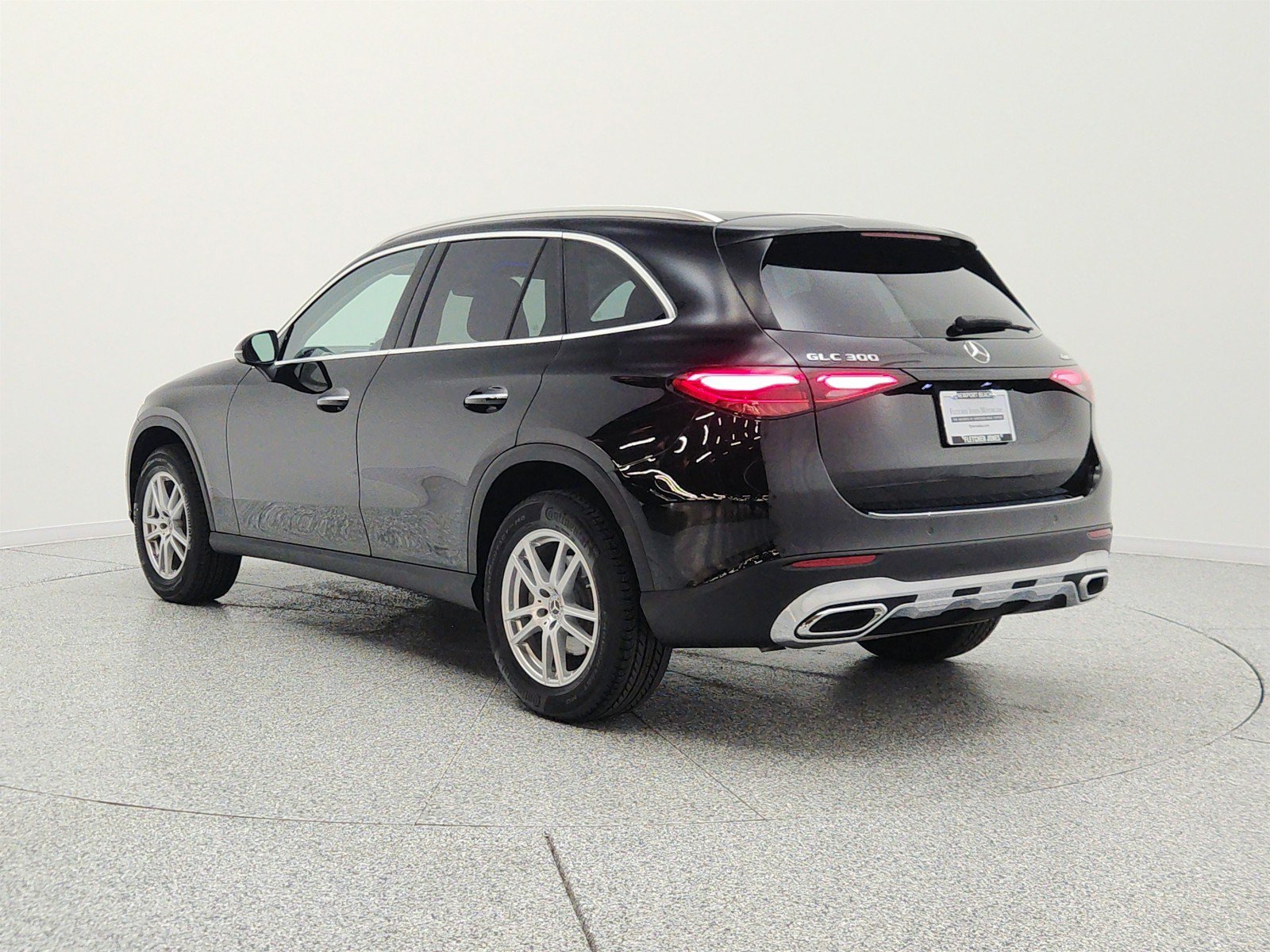 Used 2023 Mercedes-Benz GLC 300 4MATIC image 7