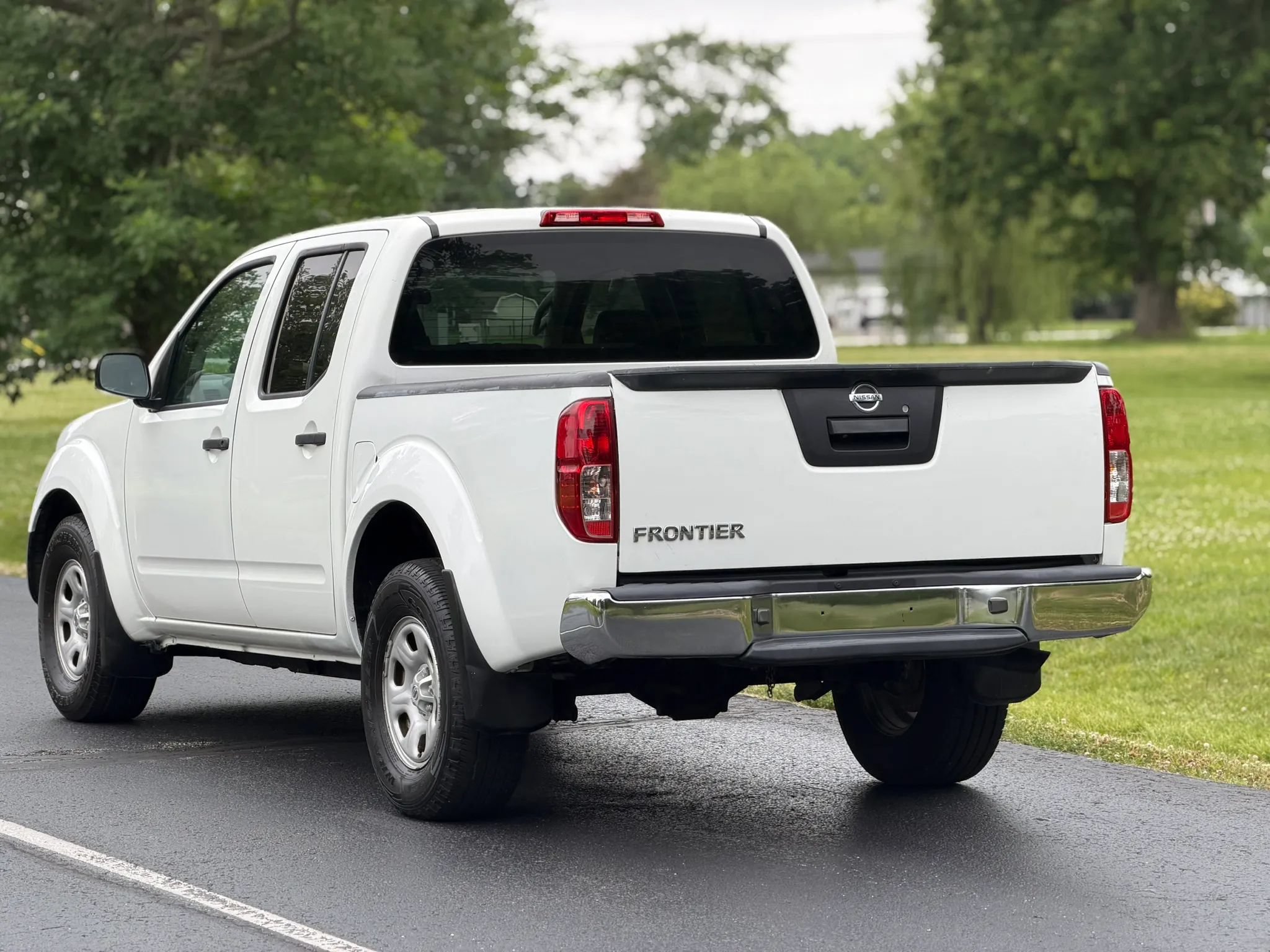 Used 2018 Nissan Frontier S AWD/4WD image 4