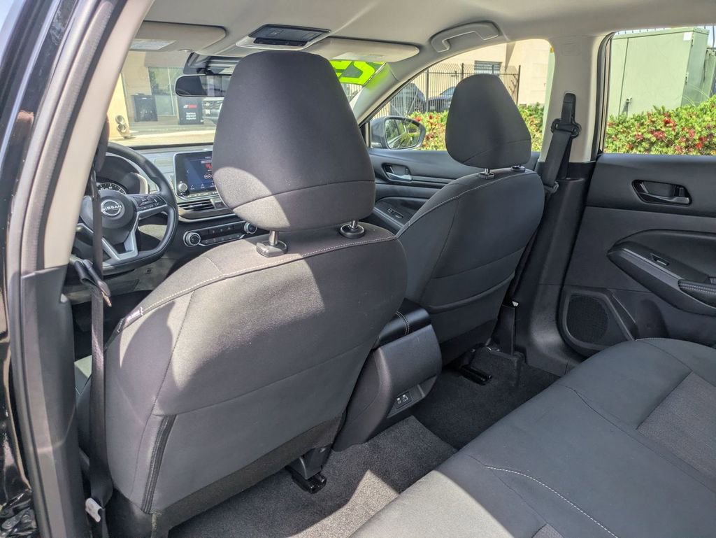 Used 2025 Nissan Altima 2.5 SV image 26