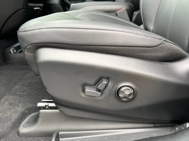 New 2027 Chrysler Pacifica Select AWD/4WD image 10