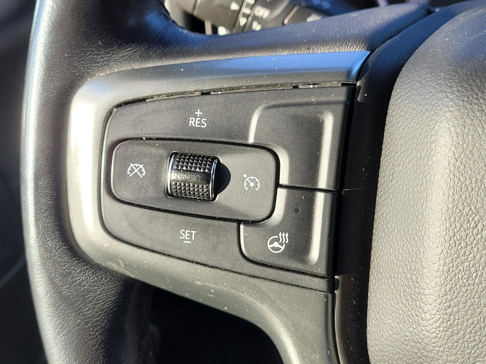 Used 2021 Chevrolet Silverado 1500 LTZ w/ LTZ Convenience Package II image 9