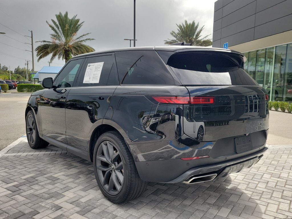 Certified 2024 Land Rover Range Rover Sport SE AWD/4WD image 3