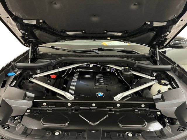 Used 2022 BMW X7 xDrive40i w/ Executive Package AWD/4WD image 11