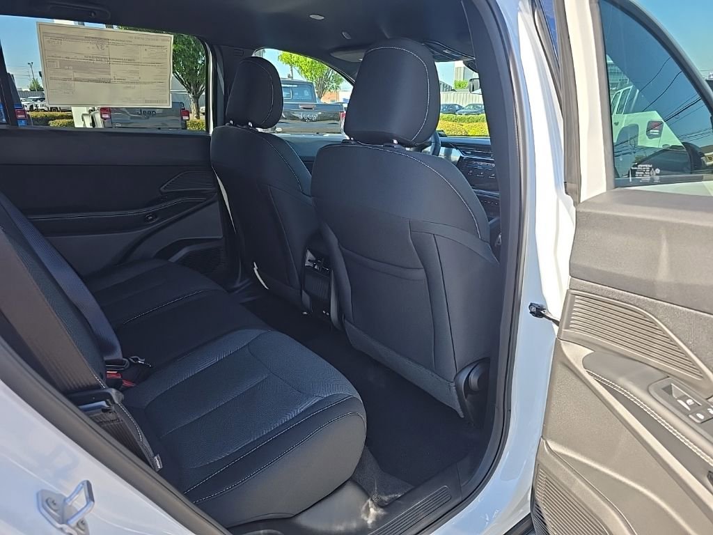 New 2026 Jeep Cherokee Laredo AWD/4WD image 20