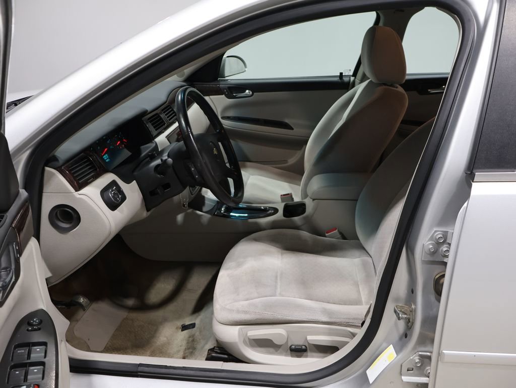 Used 2014 Chevrolet Impala Limited LS image 8
