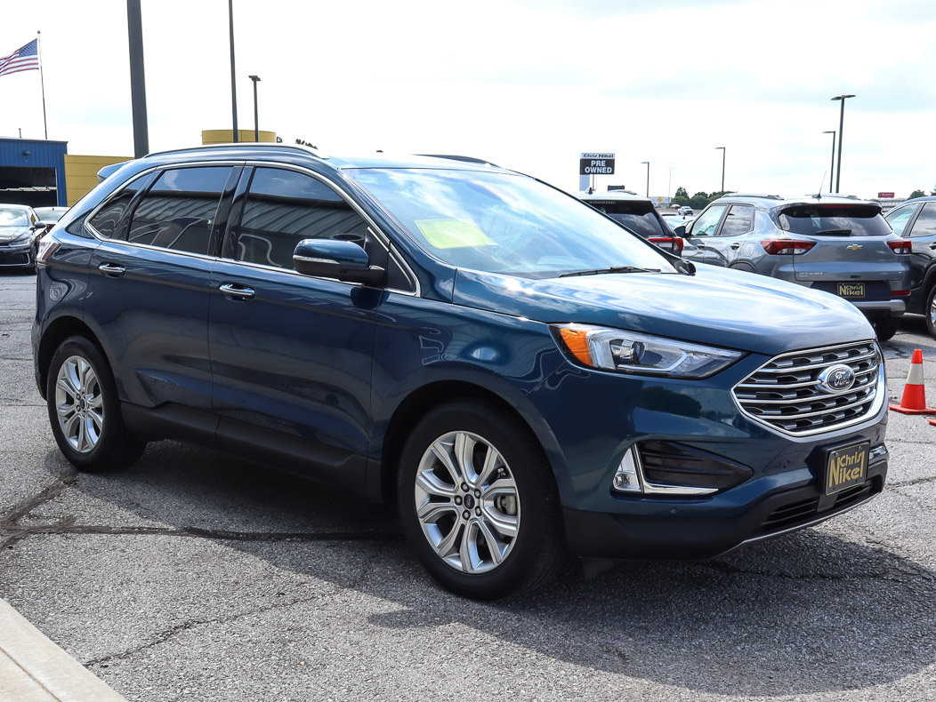 Used 2020 Ford Edge Titanium AWD/4WD image 3