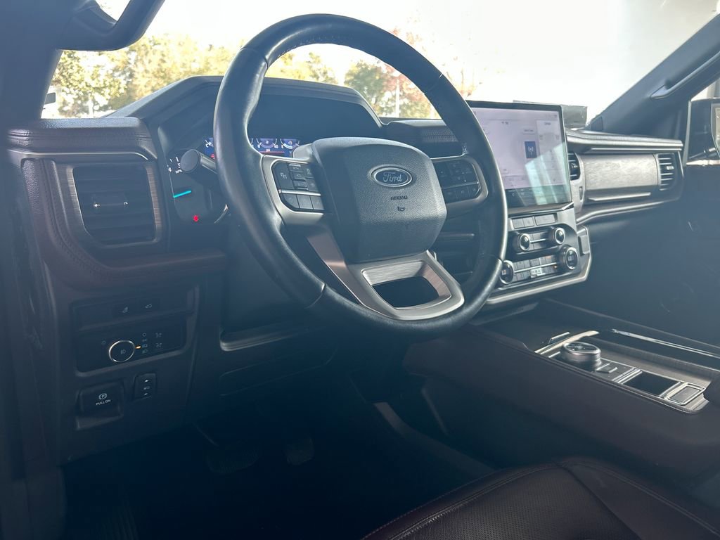 Used 2024 Ford Expedition Max Limited image 14