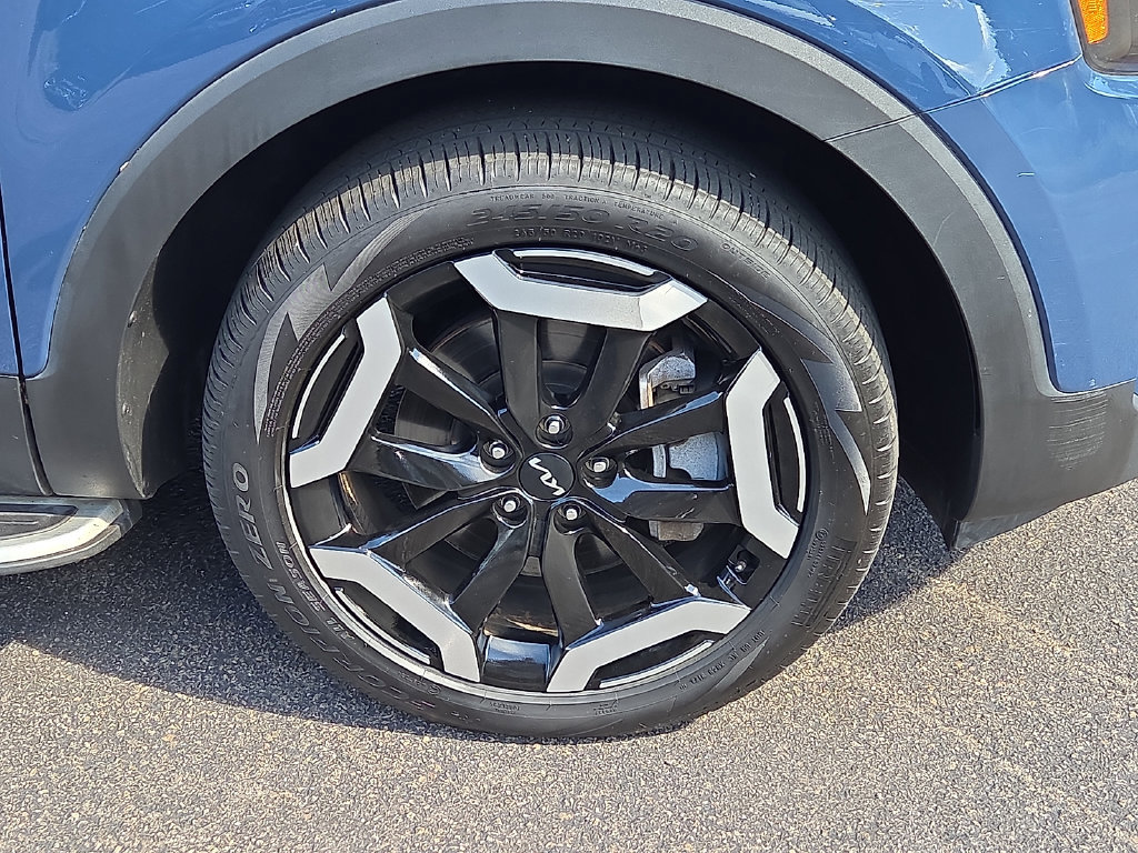 Certified 2024 Kia Telluride EX w/ EX Captain's Chair Package AWD/4WD image 8