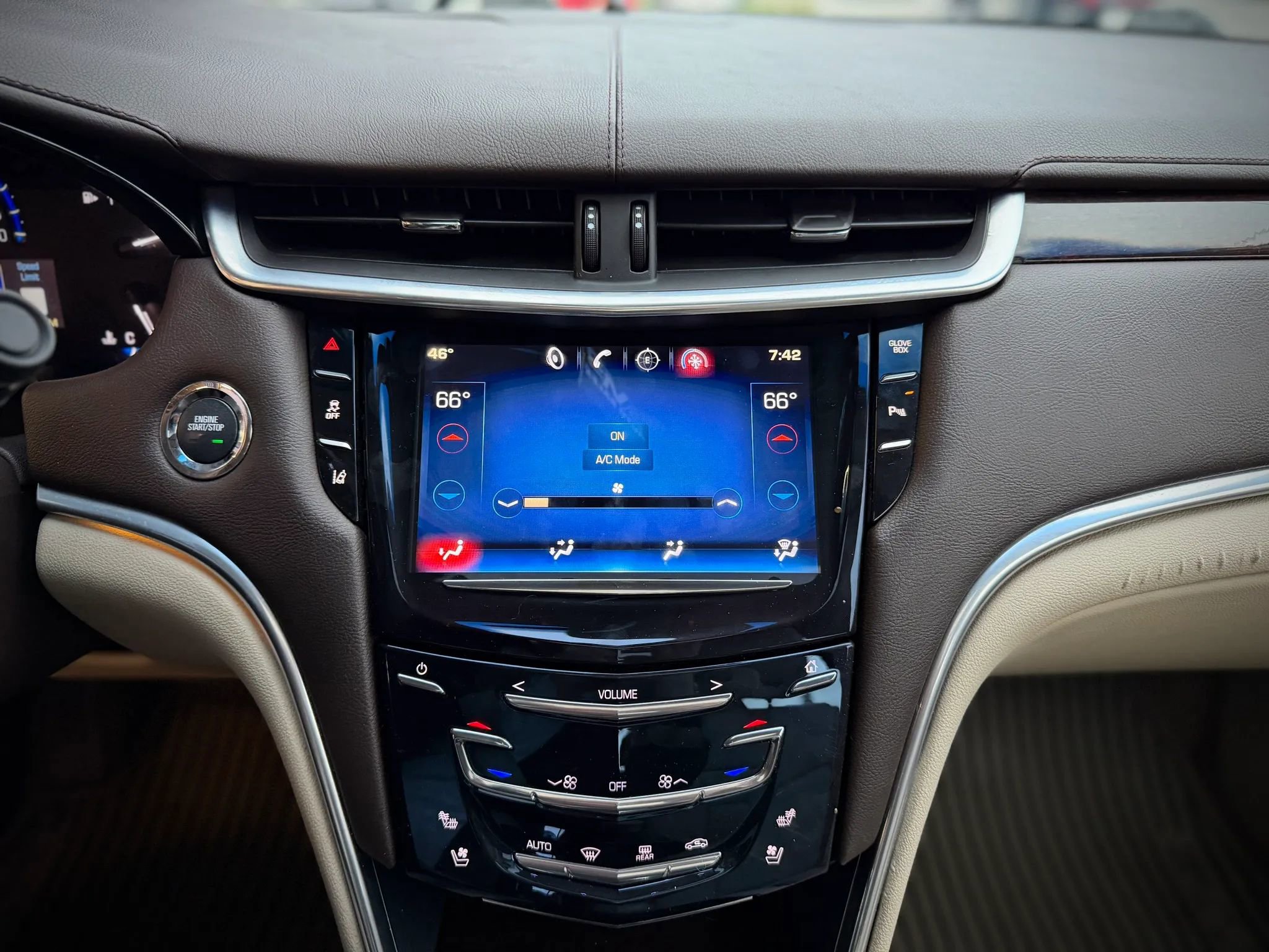 Used 2014 Cadillac XTS Luxury w/ Driver Awareness Package image 15