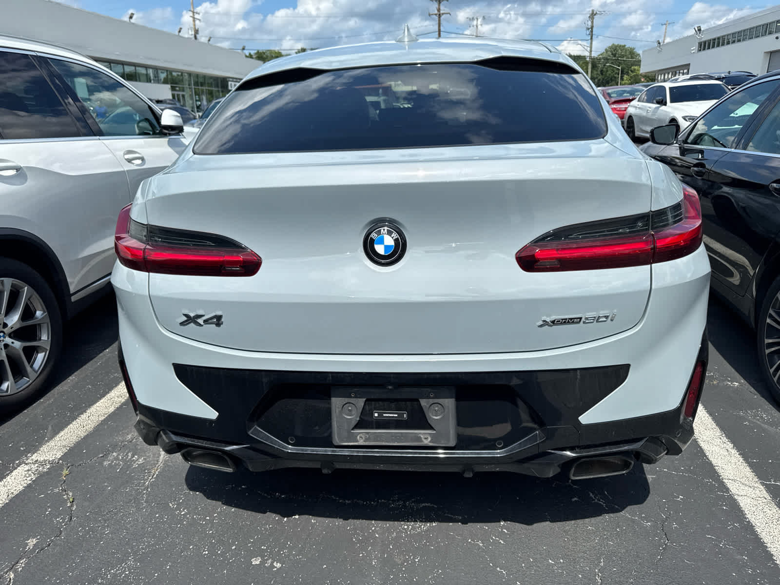 Used 2024 BMW X4 xDrive30i w/ Premium Package AWD/4WD image 6