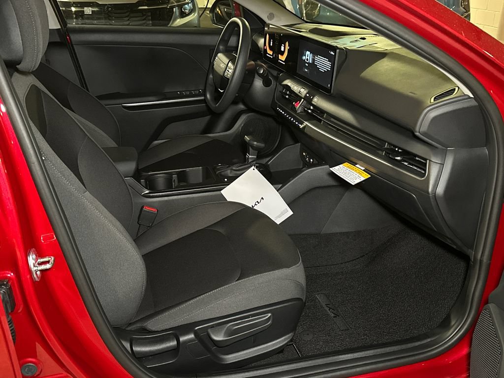 New 2026 Kia K4 FWD image 9