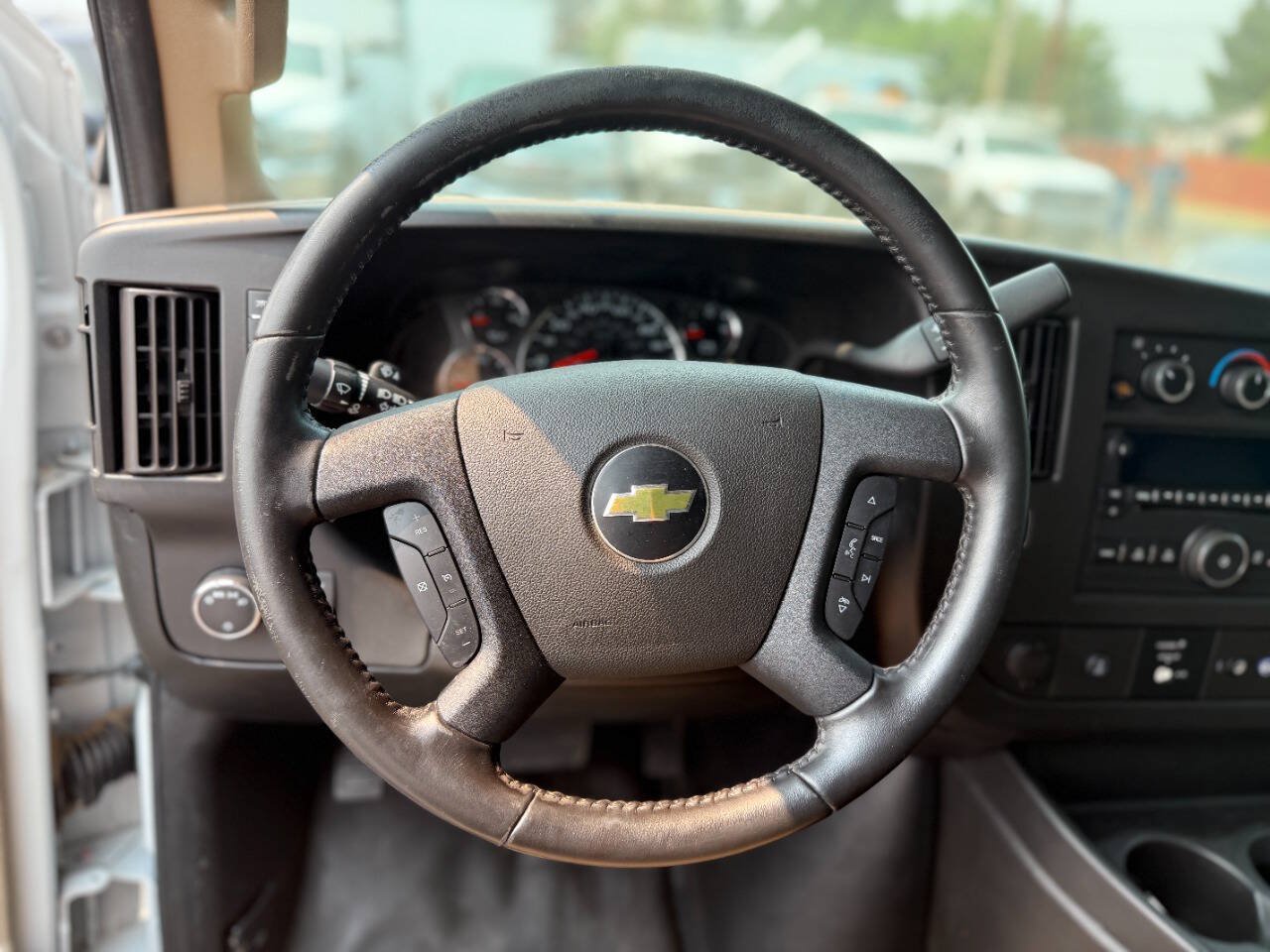 Used 2020 Chevrolet Express 2500 w/ Communications Package RWD image 17