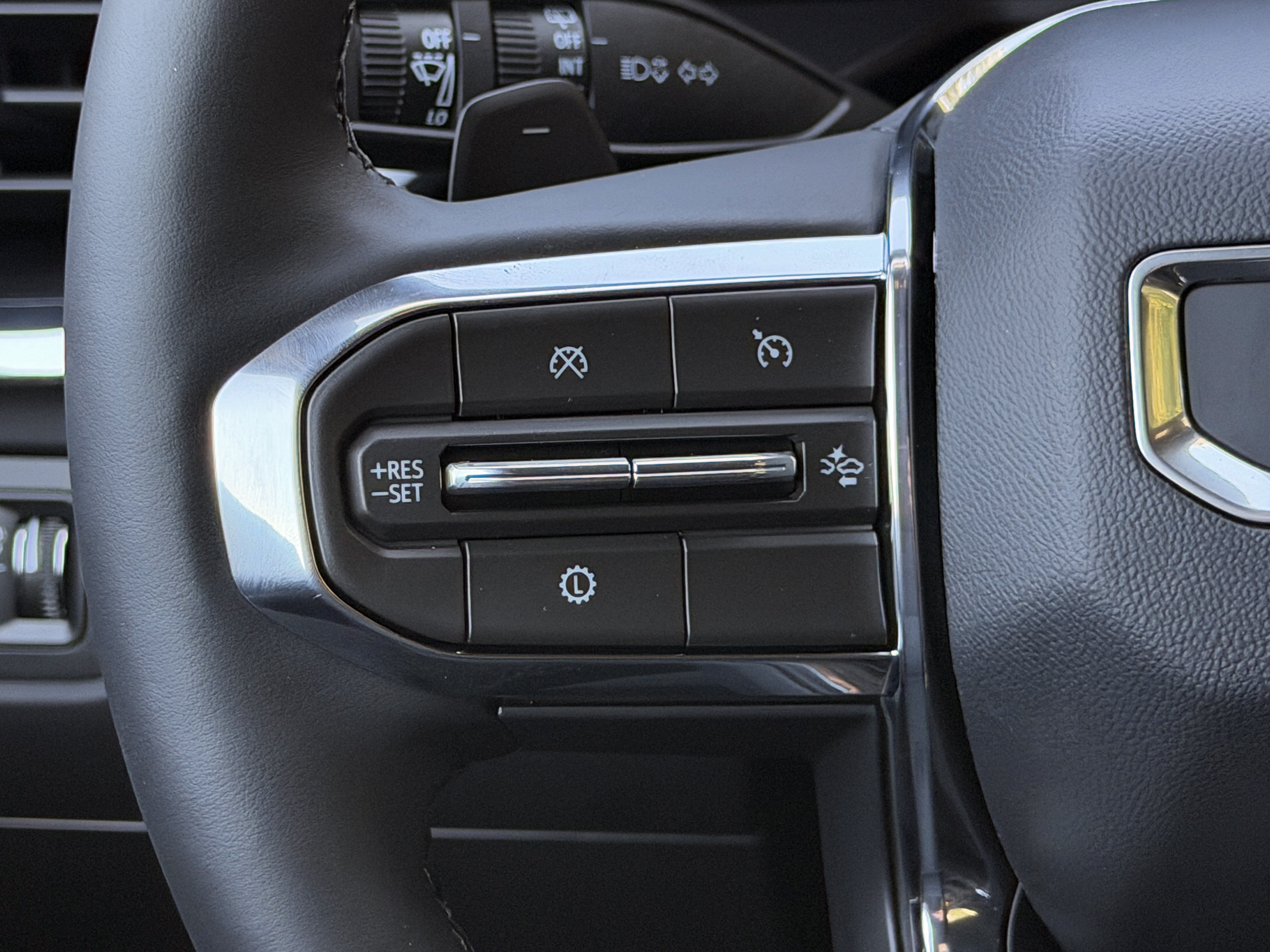 New 2026 GMC Acadia Elevation w/ Black Edition FWD image 33