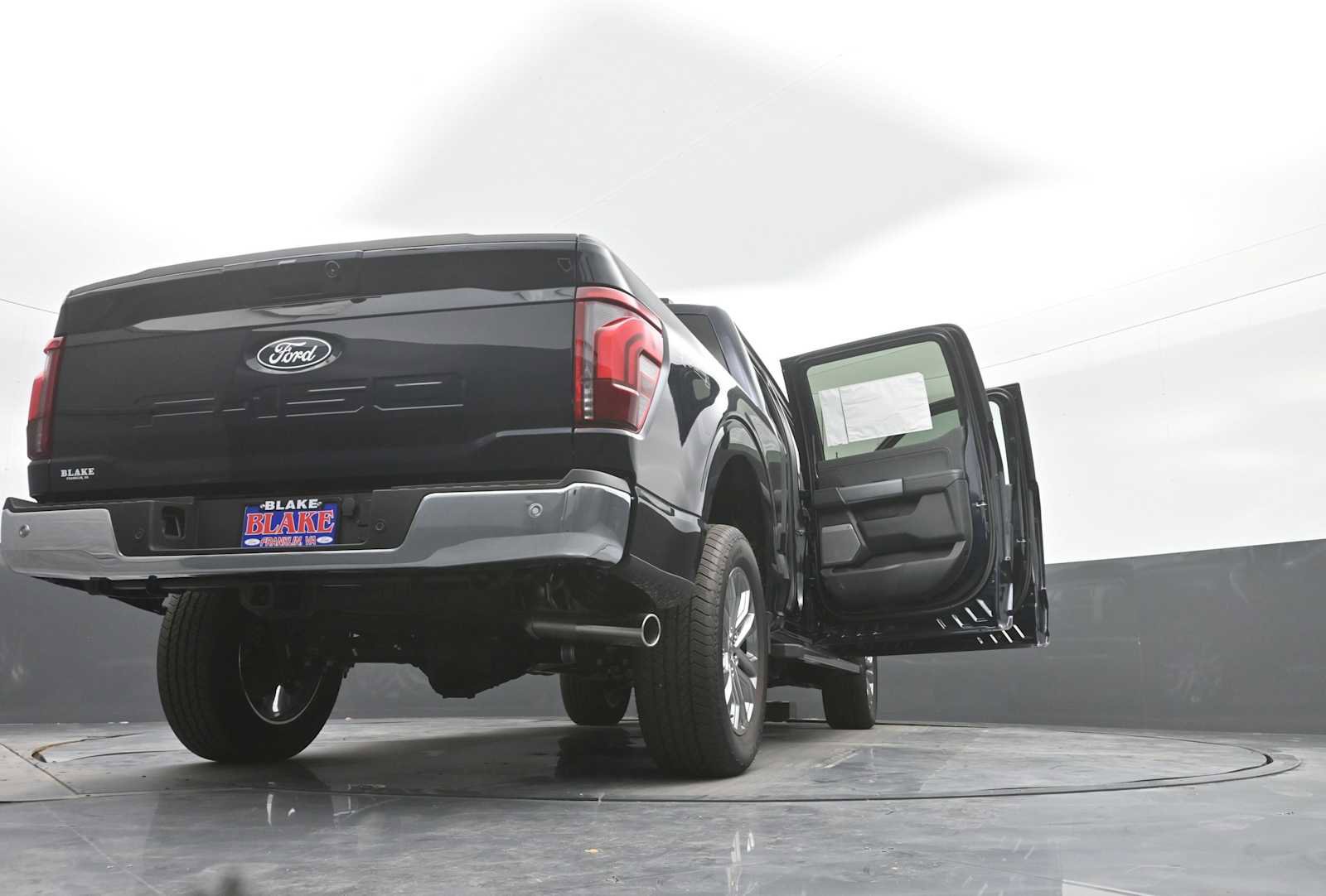 New 2025 Ford F150 Lariat w/ Equipment Group 501A Mid image 30