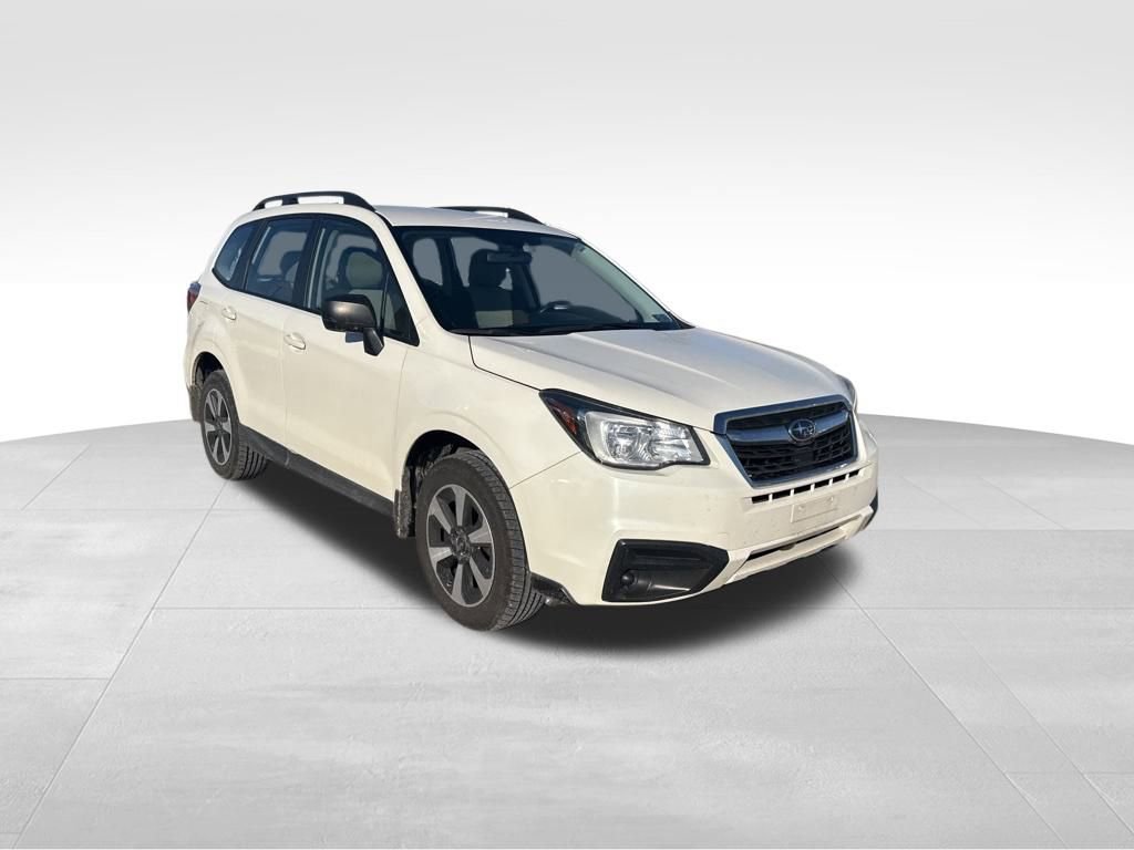 Used 2018 Subaru Forester 2.5i w/ Alloy Wheel Package image 2