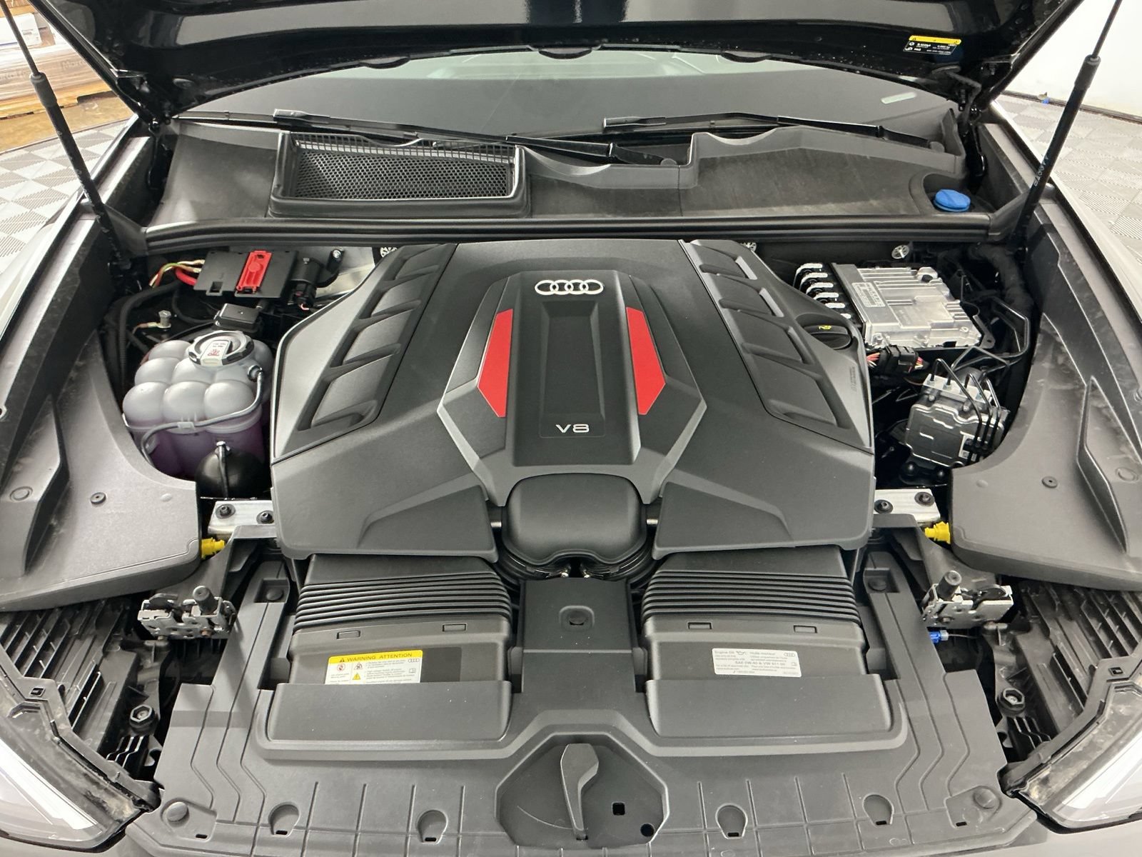 New 2026 Audi SQ8 Prestige AWD/4WD image 22
