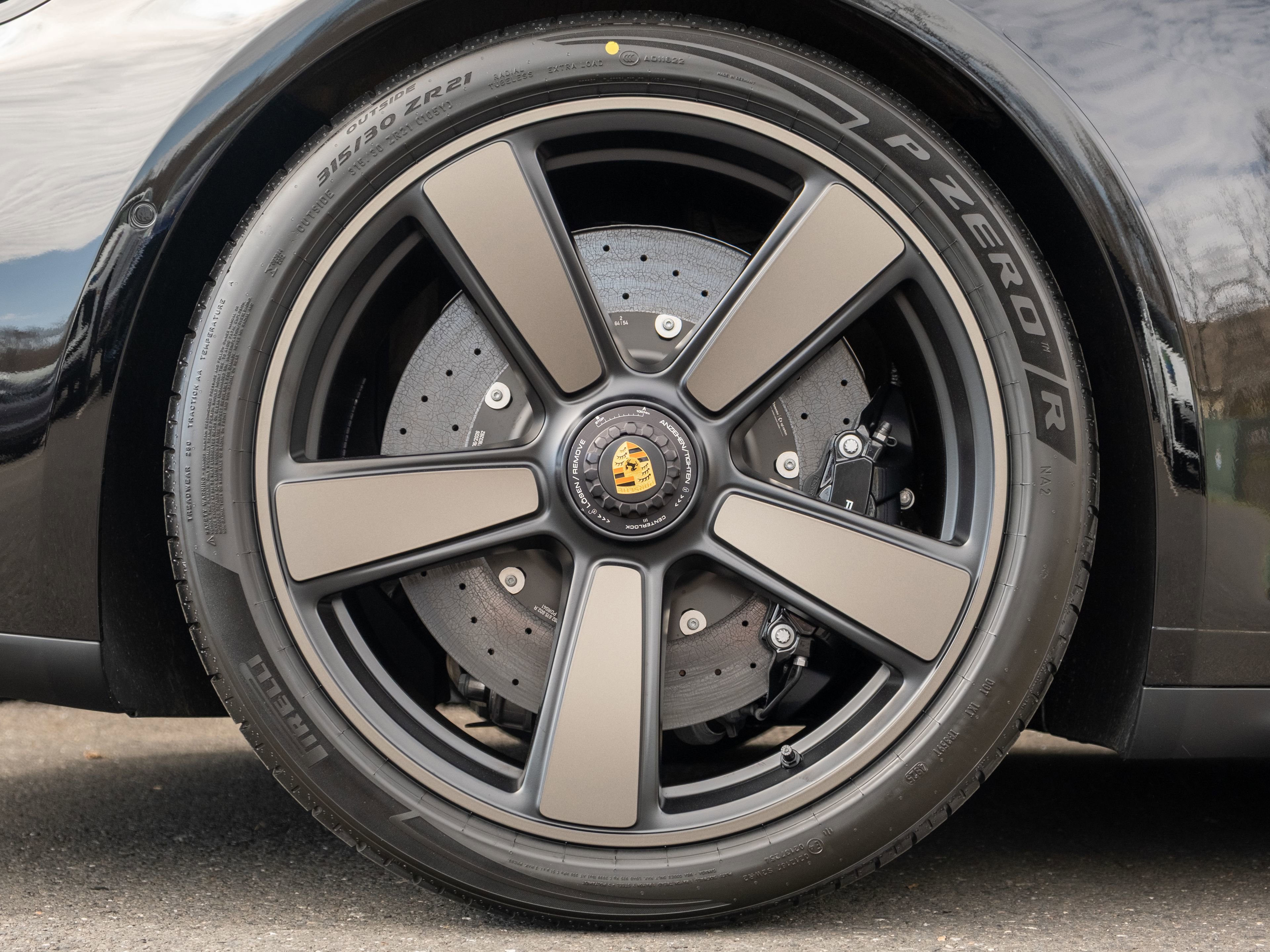 New 2026 Porsche 911 GTS image 14