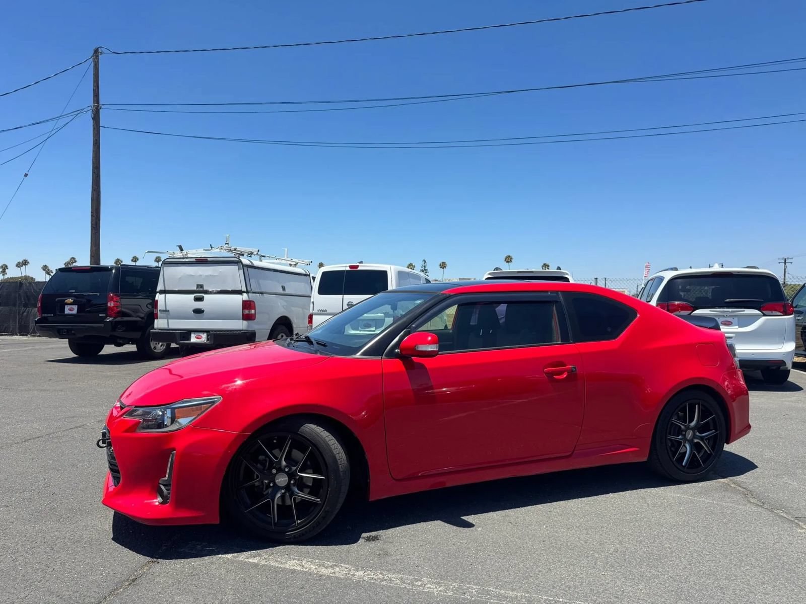 Used 2015 Scion tC FWD image 2