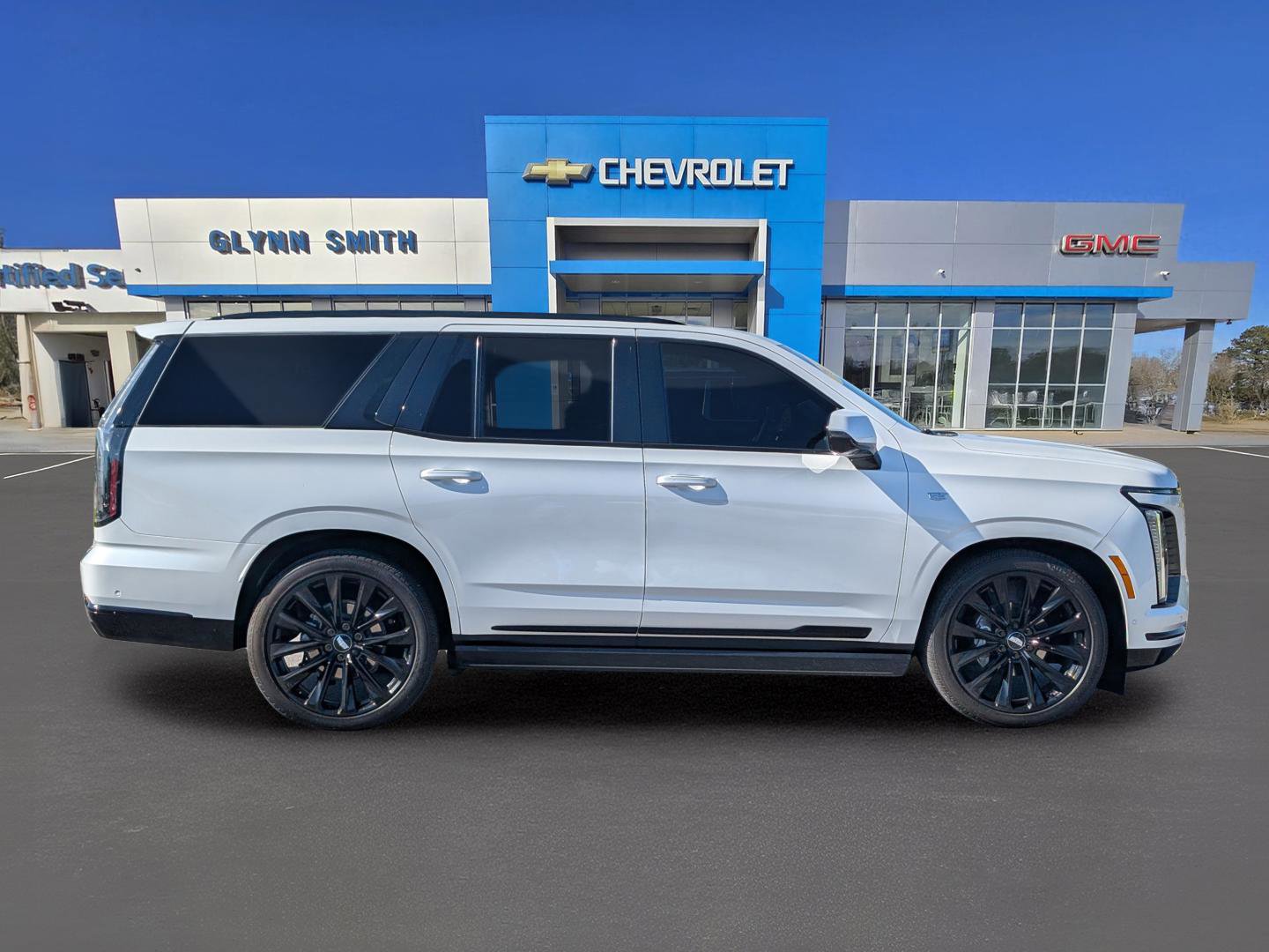 Used 2025 Cadillac Escalade Sport Platinum w/ LPO, ONYX Package image 7