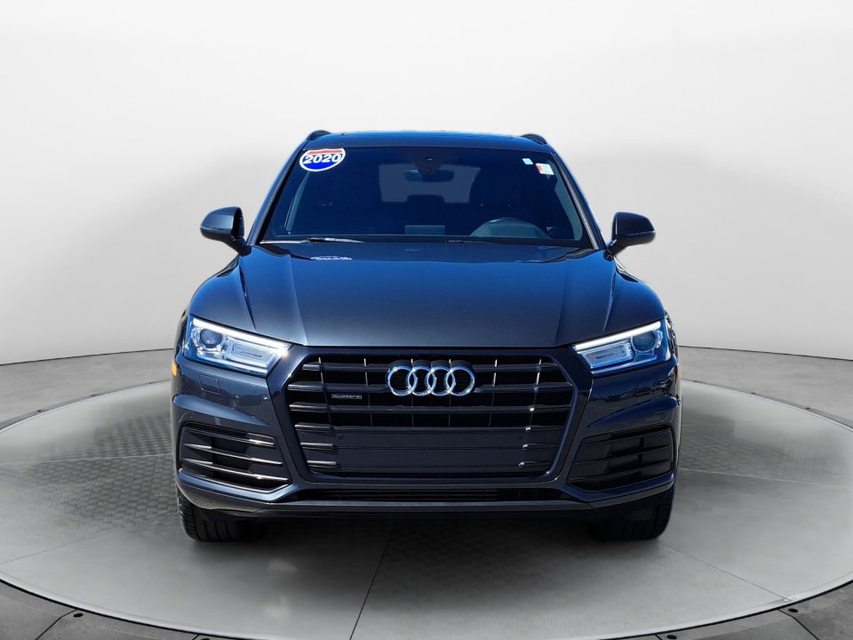 Used 2020 Audi Q5 2.0T Premium w/ Titanium Sport Package image 2