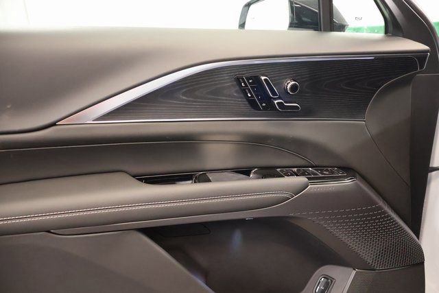 New 2026 Cadillac Lyriq Luxury image 9