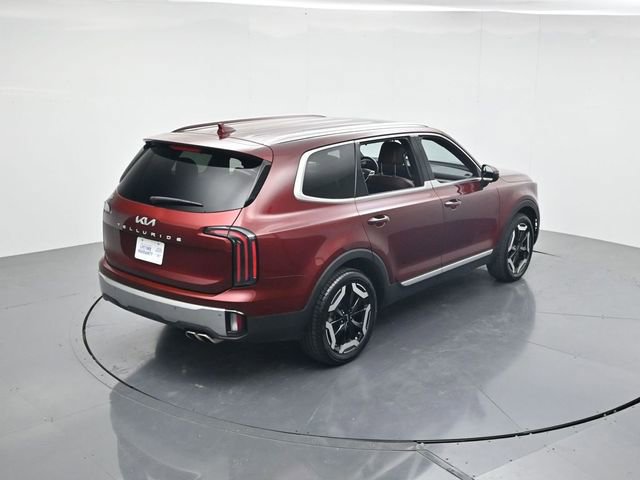 Used 2023 Kia Telluride EX w/ EX Captain's Chair Package FWD image 38