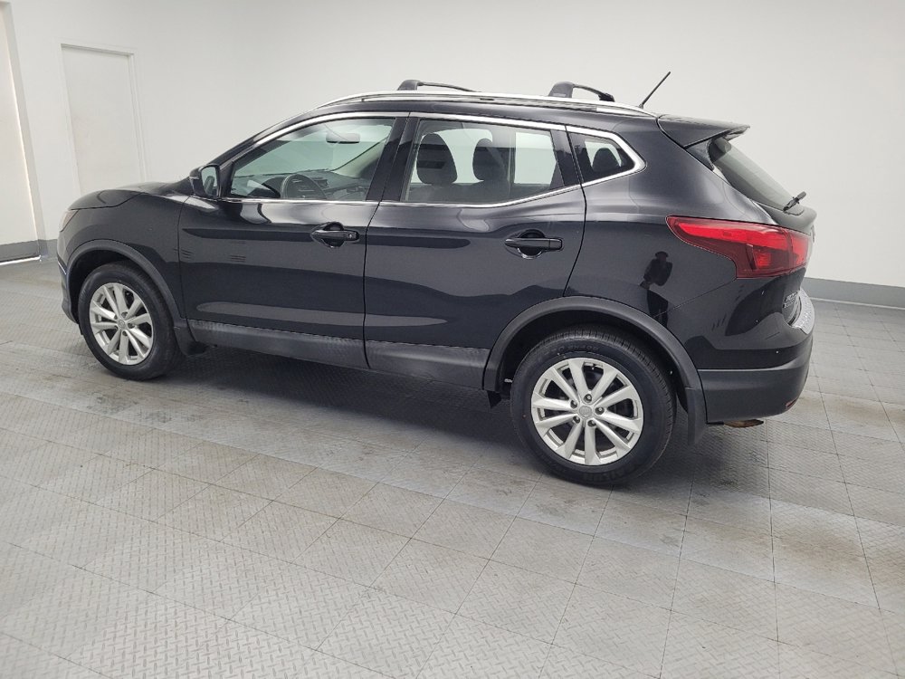 Used 2018 Nissan Rogue Sport SV image 3