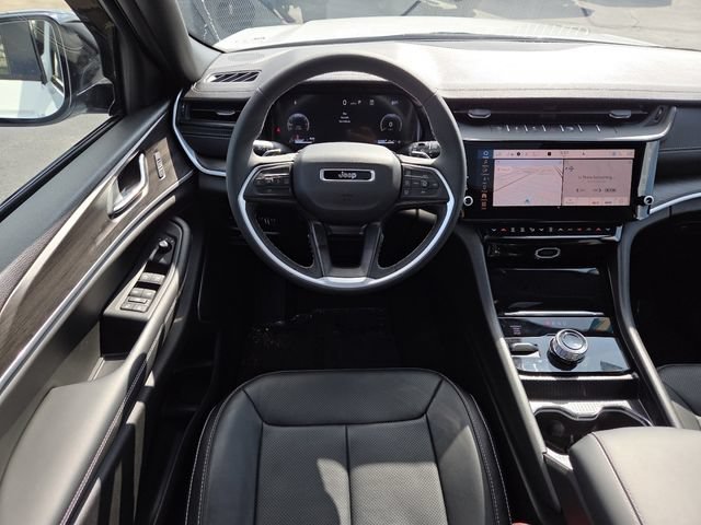 Used 2026 Jeep Grand Cherokee Limited AWD/4WD image 33