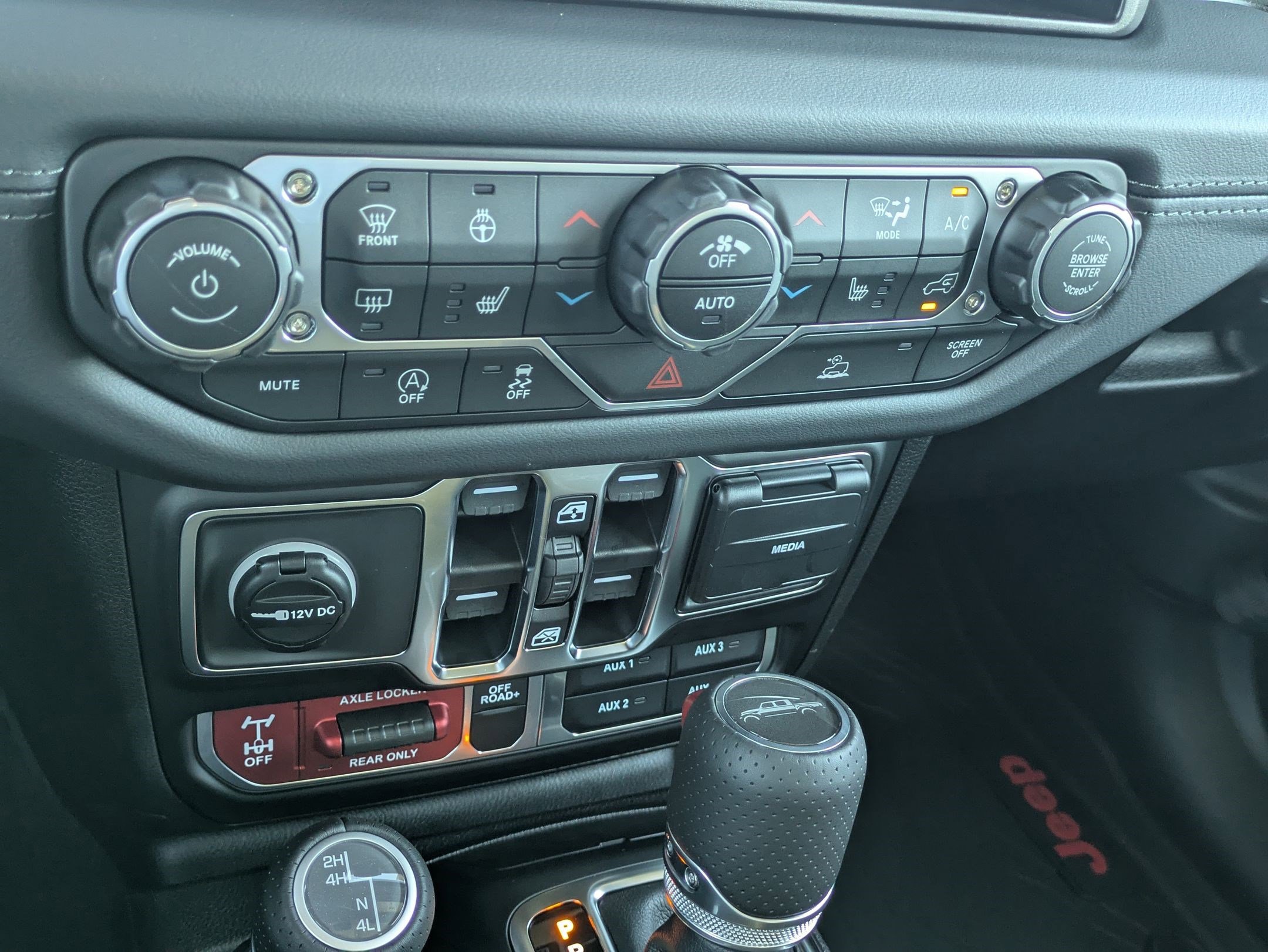 New 2026 Jeep Gladiator Mojave image 14