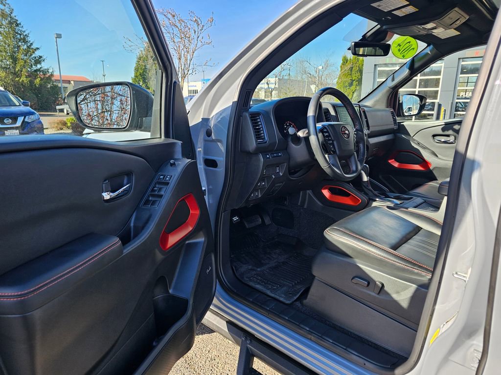 Certified 2024 Nissan Frontier PRO-4X w/ Pro Premium Package AWD/4WD image 16
