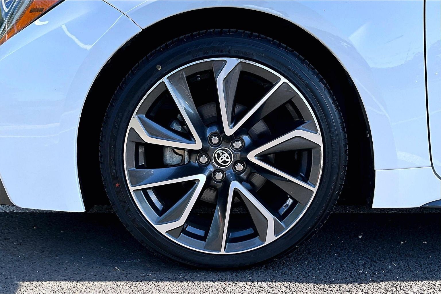 Used 2020 Toyota Corolla SE FWD image 9