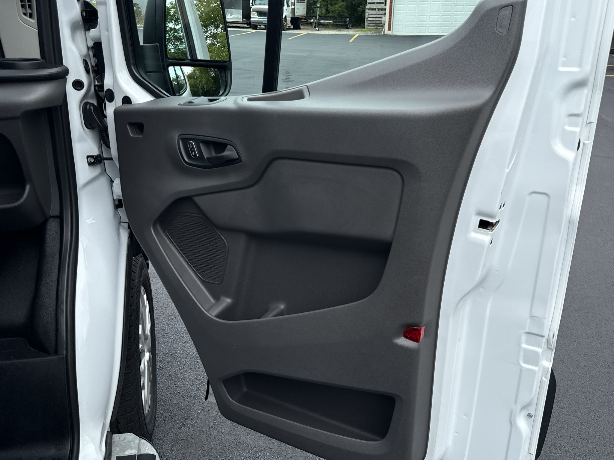 Used 2025 Ford Transit 250 Low Roof w/ Exterior Upgrade Package RWD image 21