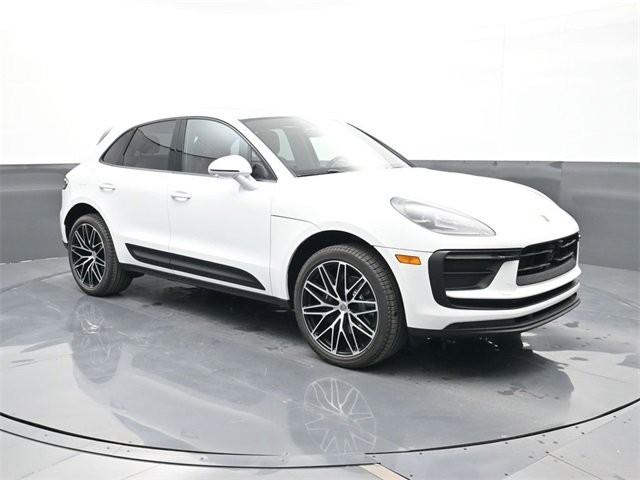 New 2026 Porsche Macan image 25