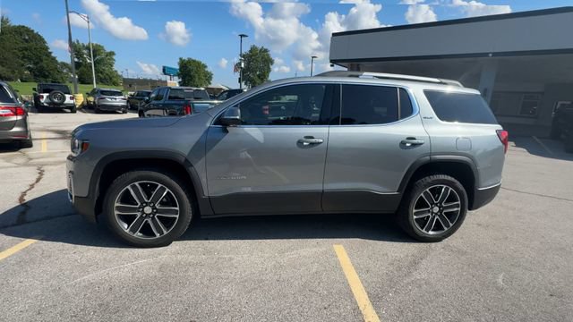 Used 2023 GMC Acadia SLT w/ Preferred Package FWD image 5