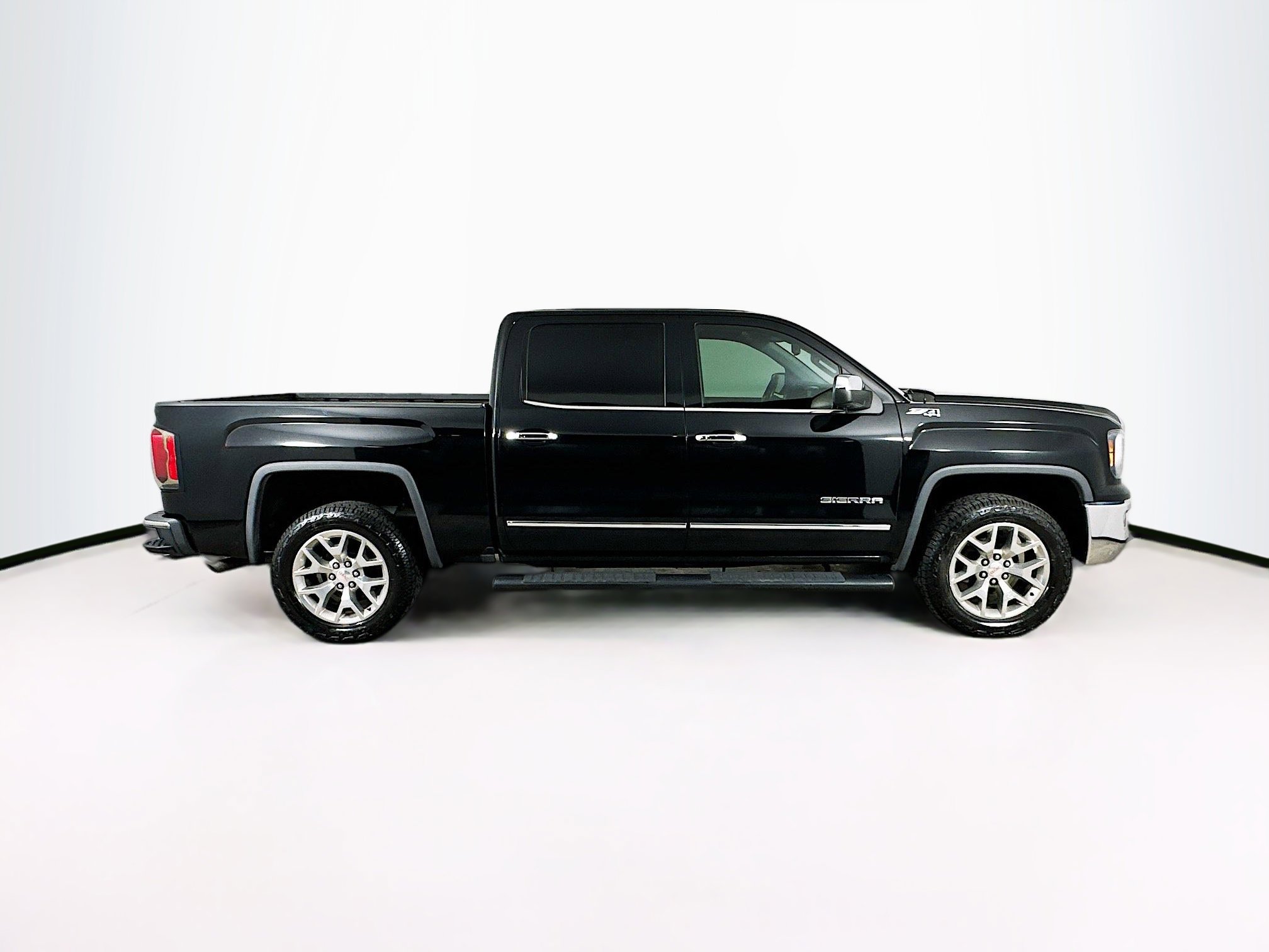 Used 2018 GMC Sierra 1500 SLT image 10