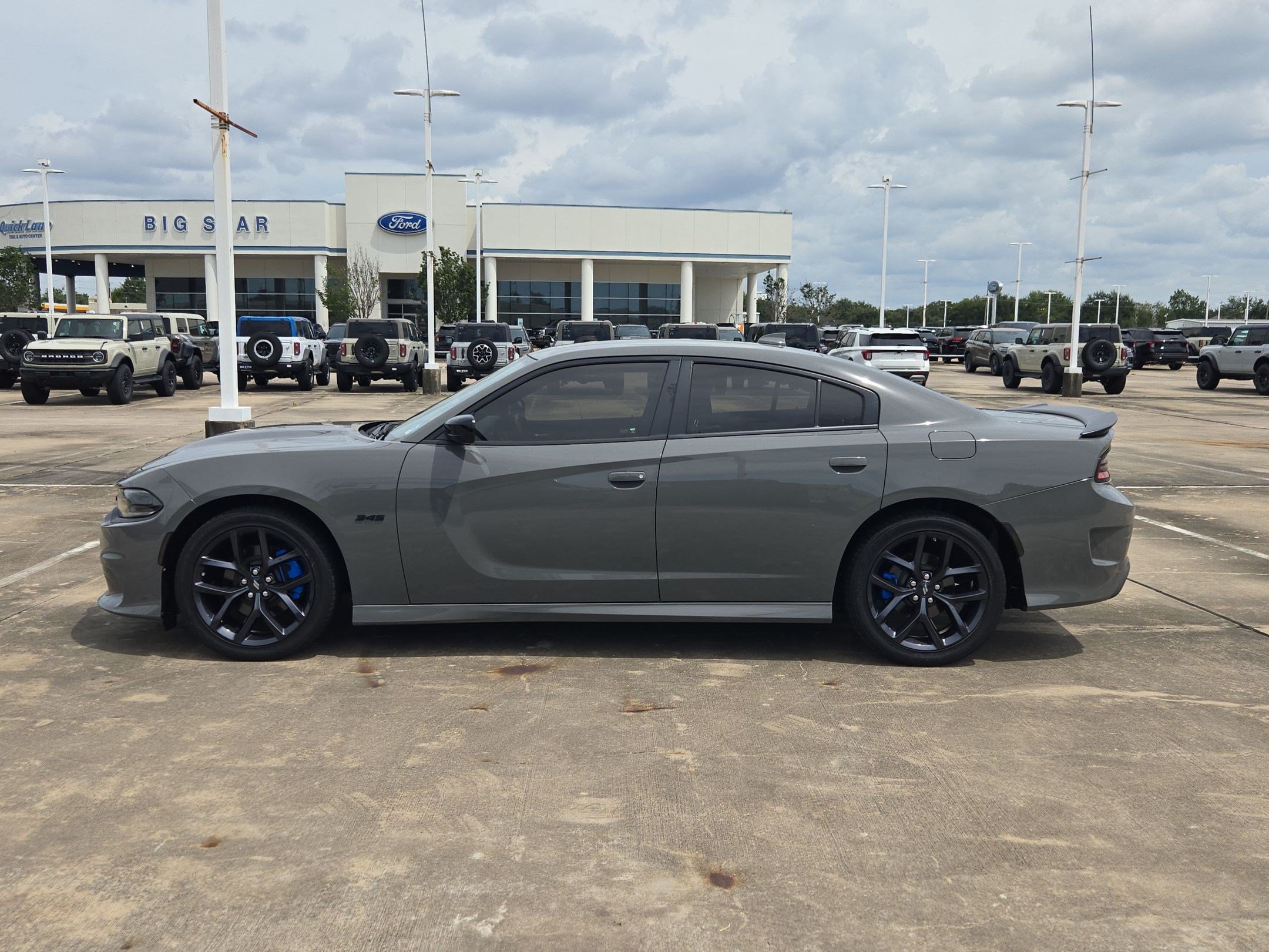 Used 2023 Dodge Charger R/T w/ Blacktop Package RWD image 7